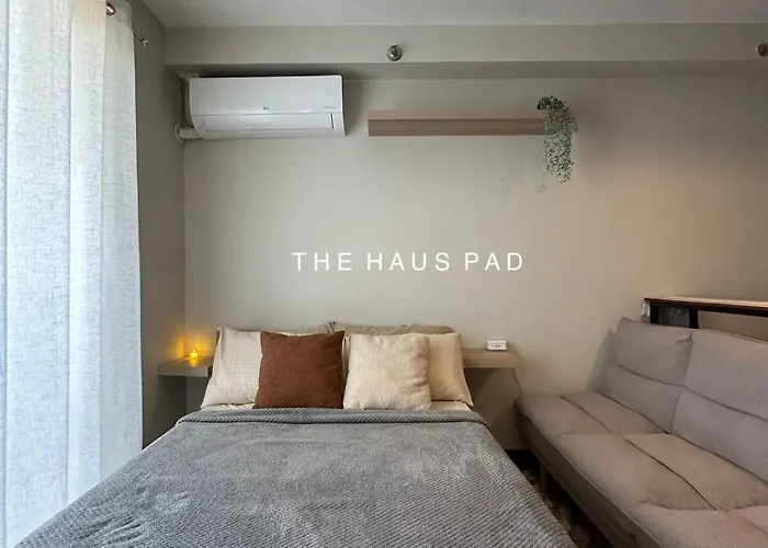 The Haus Pad Near Mactan Airport And Sea View With Pool Apartment